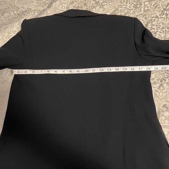 Aritzia Babaton Yates Tuxedo Blazer - Picture 6 of 9